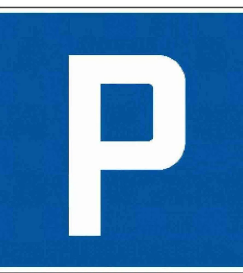 Garagenplatz in Tiefgarage an der Sonnenhofstr. zu vermieten