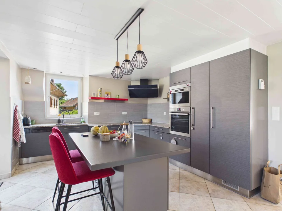 À vendre charmante maison individuelle 6.5 pces + studio indépendant