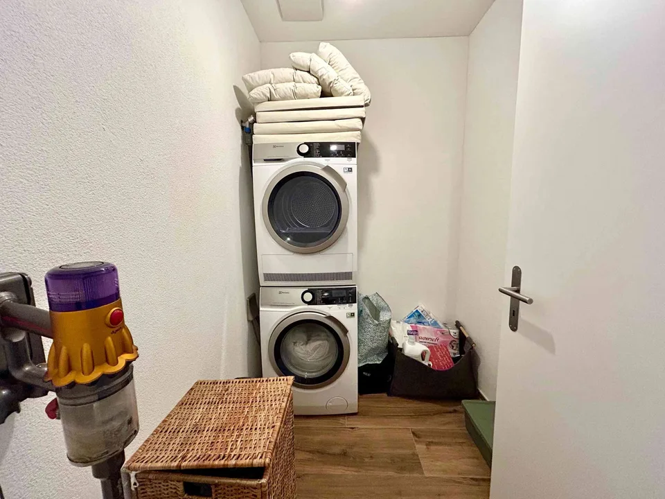 Moderne 3.5-Zimmer-Wohnung im Erdgeschoss in Rickenbach – Neubau mit Balkon und Lift