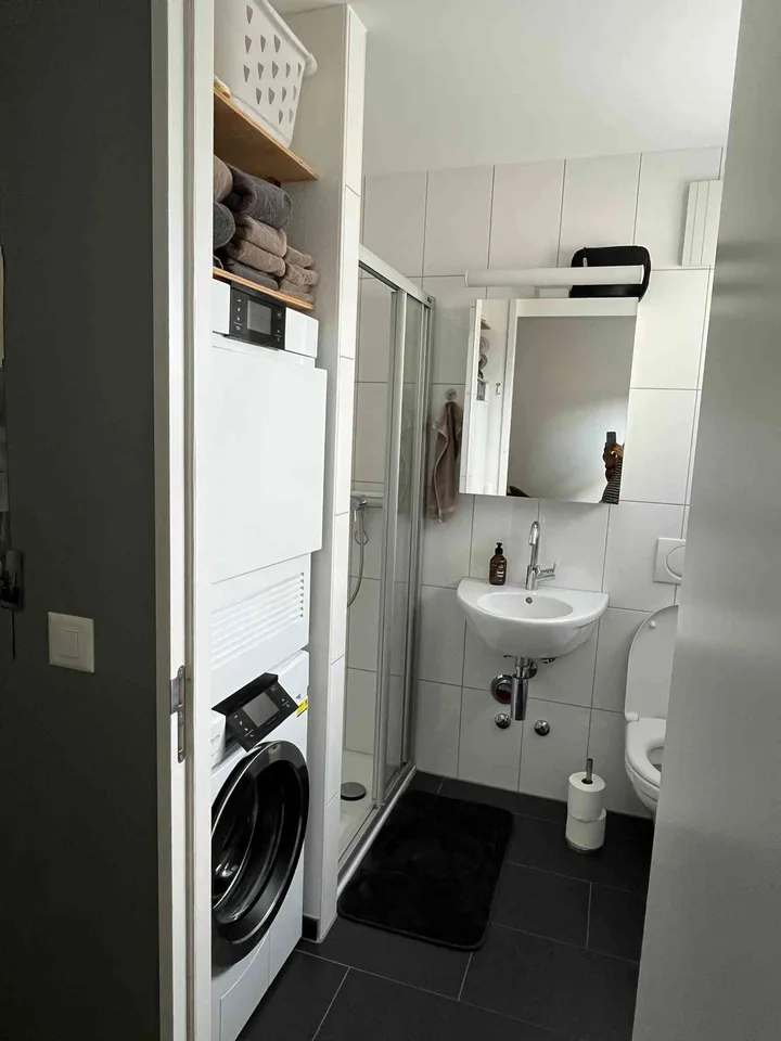 Grosszügige, moderne 4,5 Zimmer Wohnung