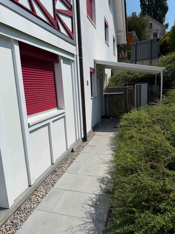 Moderne, möblierte 2-Zimmer-Einliegerwohnung – frisch renoviert