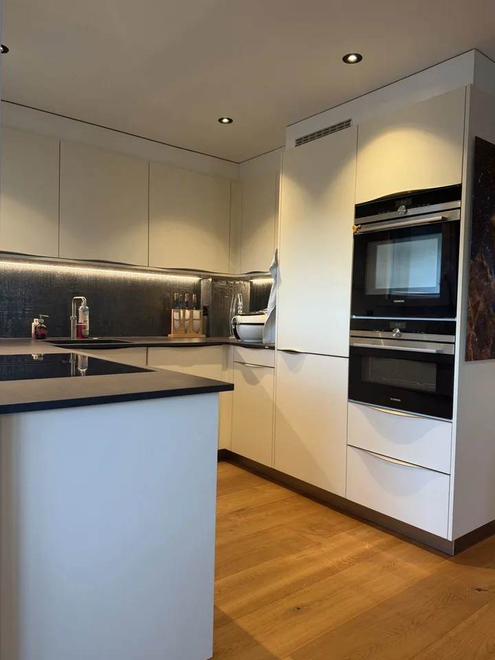 Stilvolle 2.5-Zimmerwohnung in Hölstein - hochwertig, ruhig und bez...