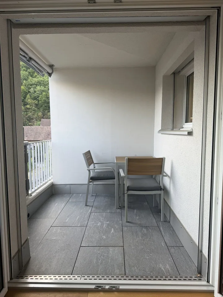 Stilvolle 2.5-Zimmerwohnung in Hölstein - hochwertig, ruhig und bez...