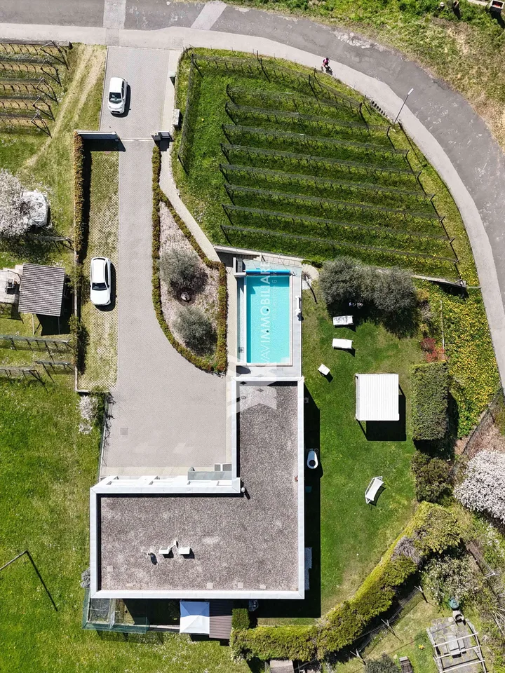 ARZO-MENDRISIO: MODERNA VILLA DI DESIGN CON PISCINA