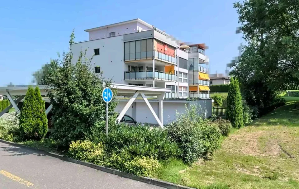Aussenparkplatz zu vermieten.