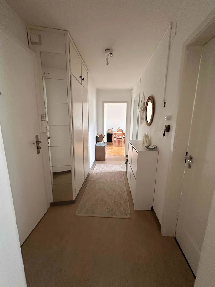 Teilmöblierte Wohnung ab 01.09.2026
