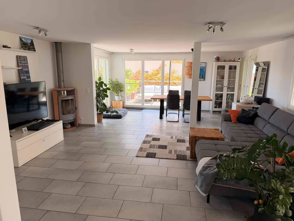 Traumhaftes 6.5-Zimmer-EFH mit Panoramablick über das Reusstal