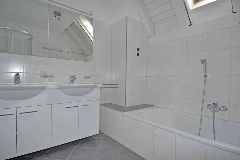 Traumhaftes 6.5-Zimmer-EFH mit Panoramablick über das Reusstal