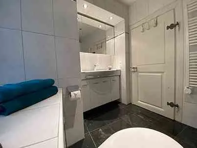 kiwihomes.ch Pls view our 50 ***** reviews! BIJOU, lux EXECUTIVE HOME
