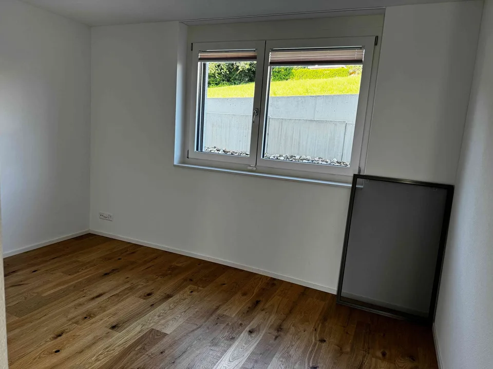 Hinreissende Wohnung in Eigentumsstandart mit Seesicht