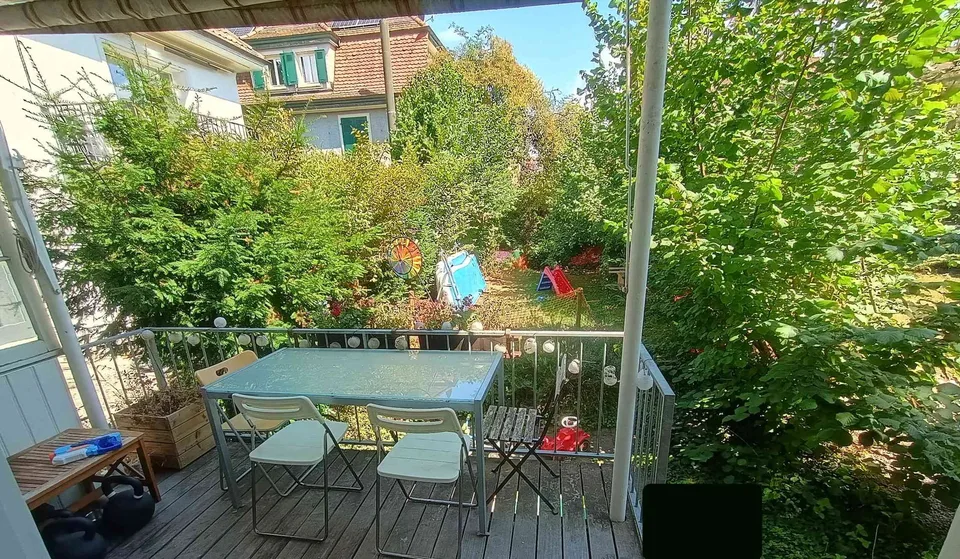 7 Zimmer mit Garten an ruhiger Spielstrasse 10 Min. vom SBB