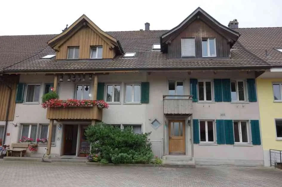 Idyllische 4.5-Zi.-Garten-Maisonette-Wohnung sucht Nachmieter/in