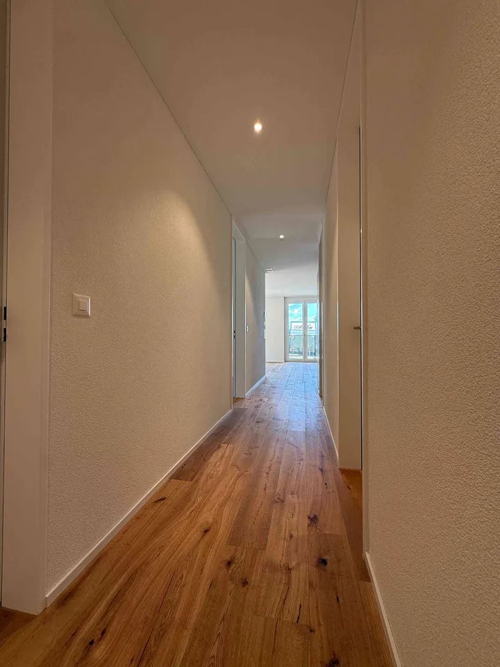Neubau Erstbezug: Moderne 3.5 Zimmer Wohnung im Ziegelei Quartier Berg