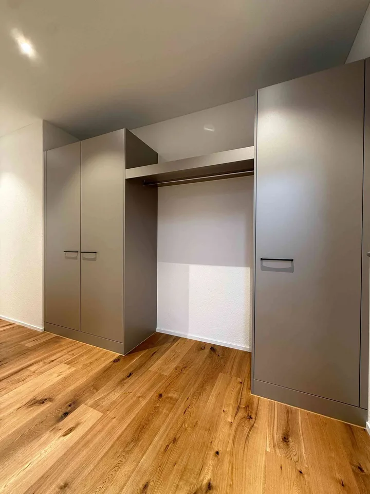 Neubau Erstbezug: Moderne 3.5 Zimmer Wohnung im Ziegelei Quartier Berg