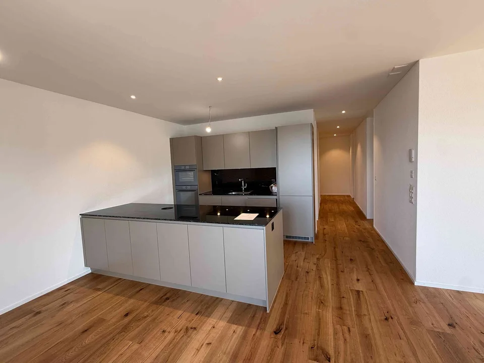 Neubau Erstbezug: Moderne 3.5 Zimmer Wohnung im Ziegelei Quartier Berg