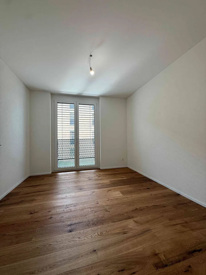 Neubau Erstbezug: Moderne 3.5 Zimmer Wohnung im Ziegelei Quartier Berg
