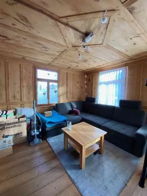 hübsche 3.5 Zimmer Wohnung in älterem Holzhaus