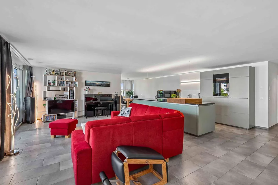 Appartement spacieux, élégant et moderne de 5,5 pièces – photo 2 sur 9
