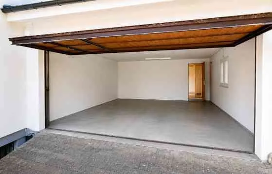 Casa unifamiliare di 6 locali su 749 m² – molto potenziale