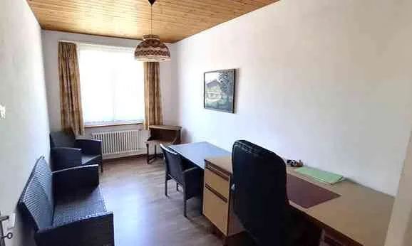 Casa unifamiliare di 6 locali su 749 m² – molto potenziale