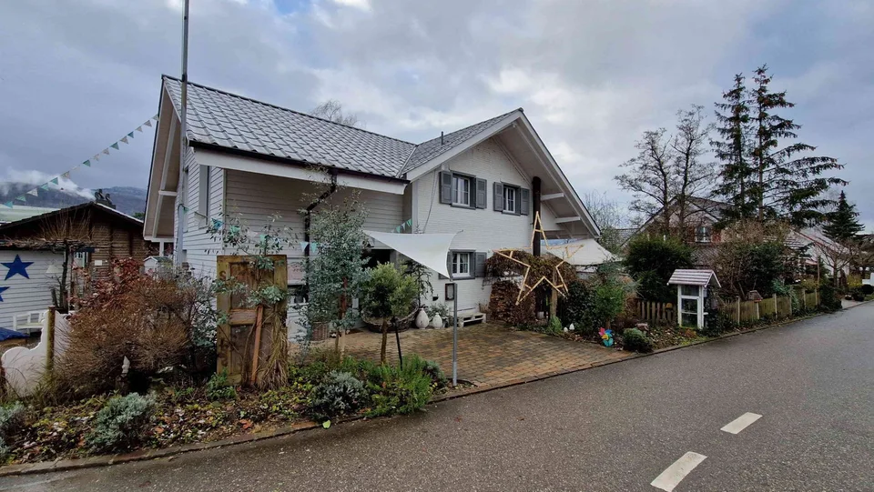 Schönes Renoviertes Einfamilienhaus