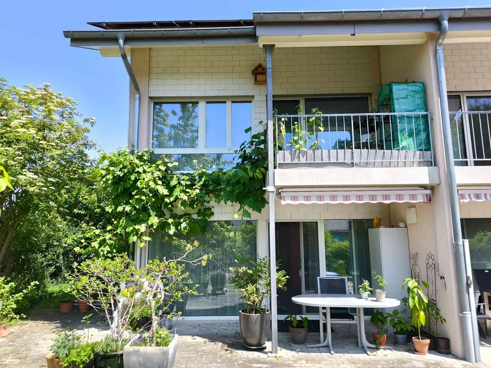 Gepflegtes Eck-Reiheneinfamilienhaus mit moderner Ausstattung