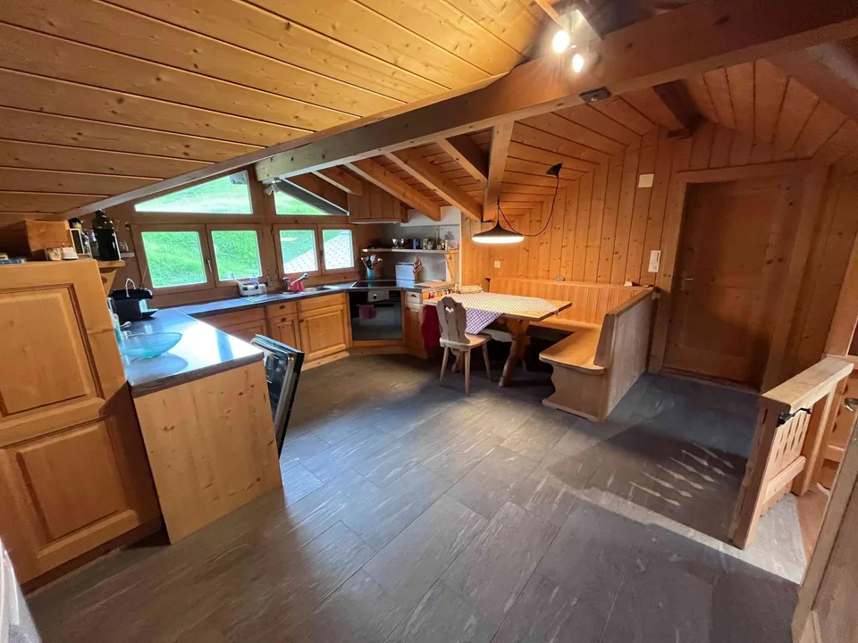 2.5-Zimmer-Dachwohnung, gemütlich und gepflegt