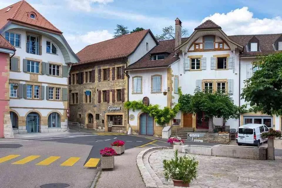 Local Commercial de 100m² au coeur du village