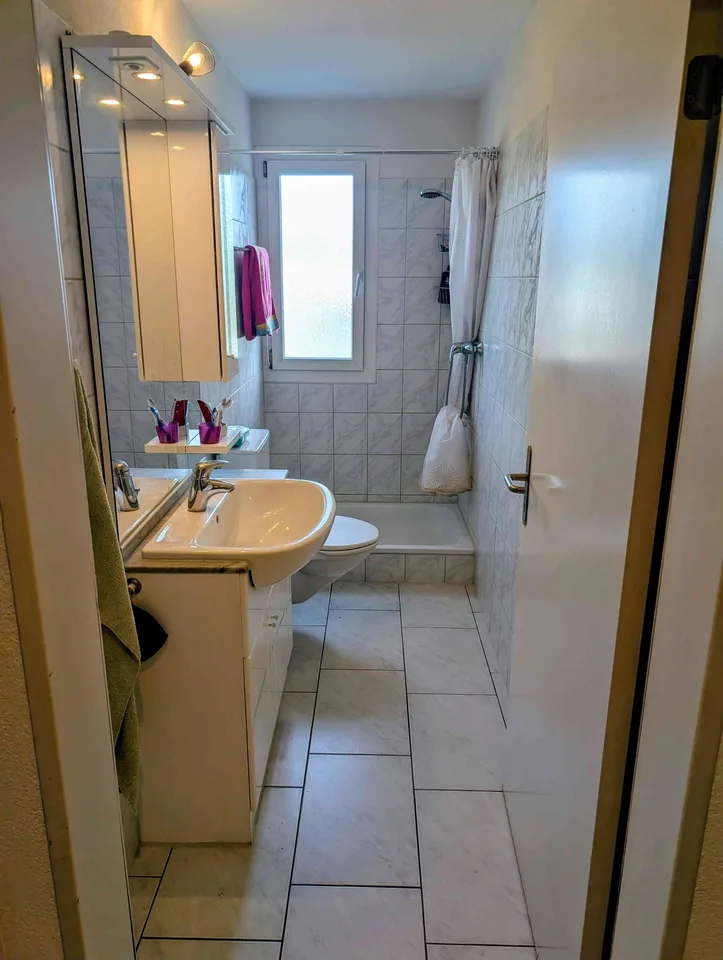 Gemütliche 5 Zimmer Maisonette Wohnung in Wahlen b. Laufen