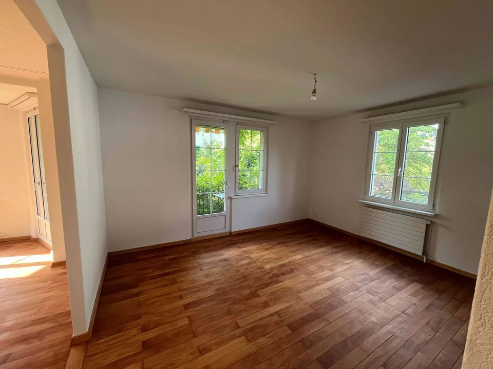 Charmante 3.5-Zimmer-Altbauwohnung mit Balkon in Wallisellen
