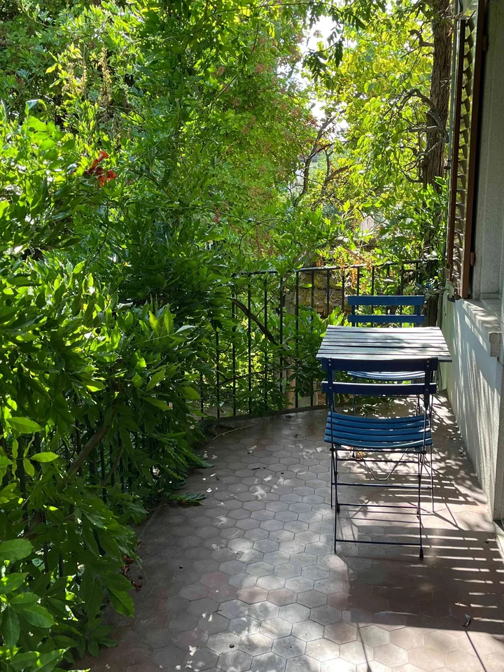 Charmante 3.5-Zimmer-Altbauwohnung mit Balkon in Wallisellen