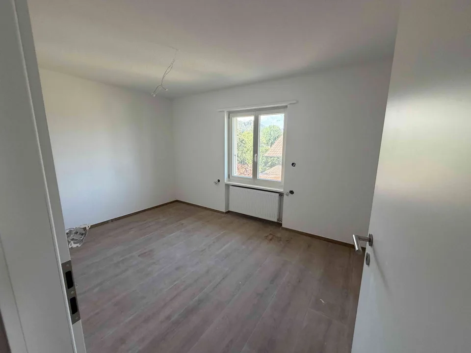 Frisch renovierte 3.5 Zimmer Etagenwohnung