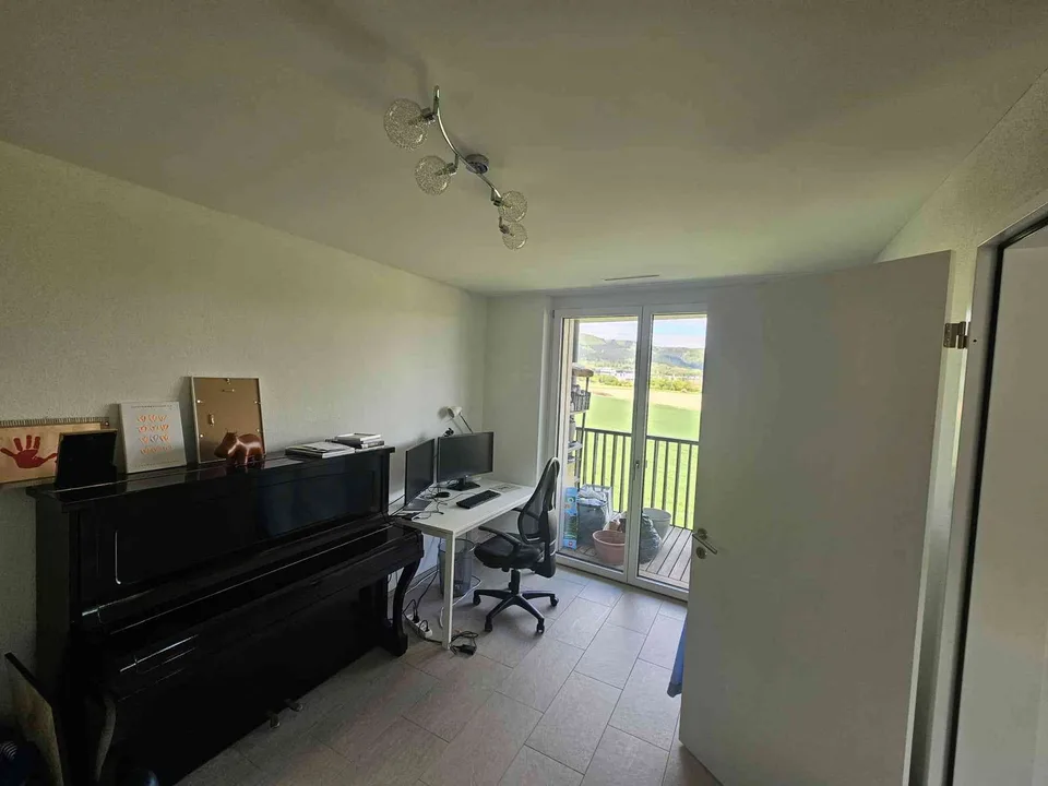 Zu vermieten : Moderne 3.5 -Zimmer Wohnung mit grossem Balkon in Stein