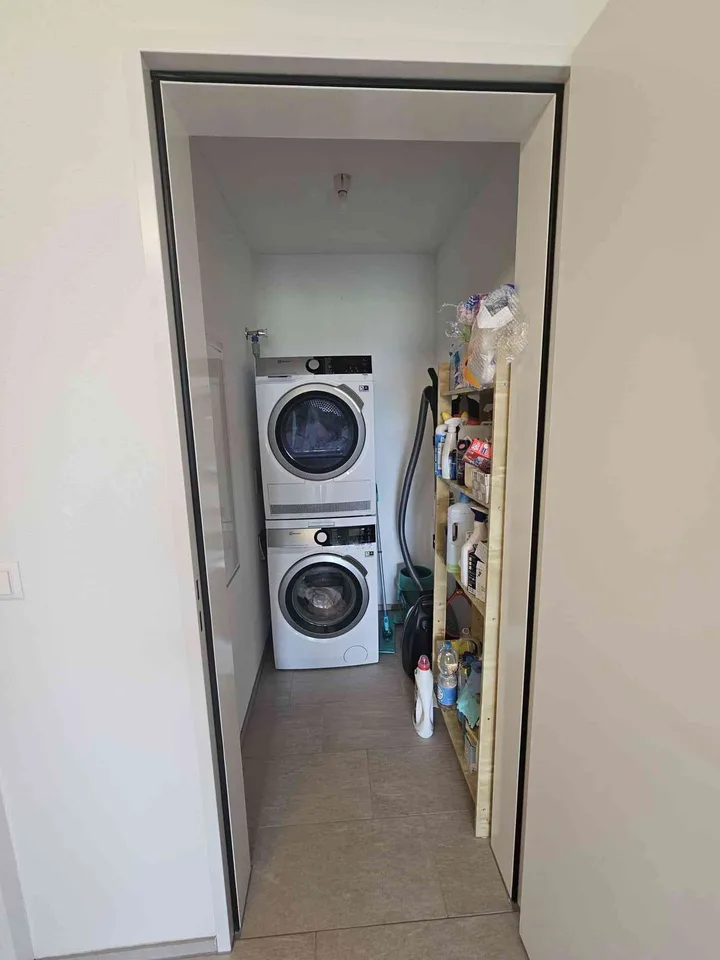 Zu vermieten : Moderne 3.5 -Zimmer Wohnung mit grossem Balkon in Stein