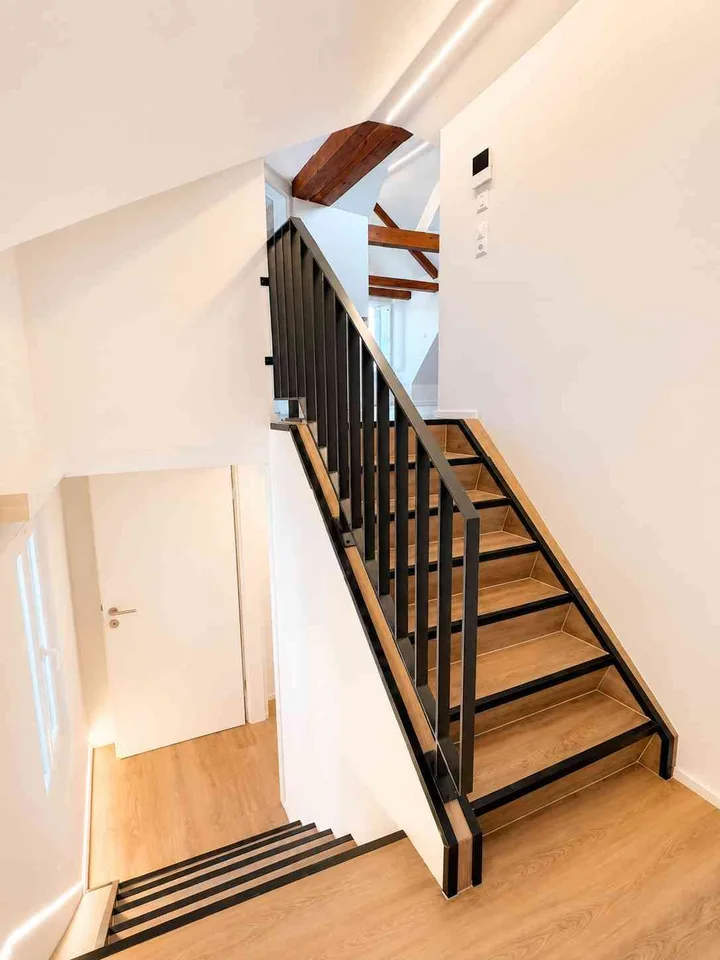 4.5-Zimmer-Maisonette mit Seesicht und Garten