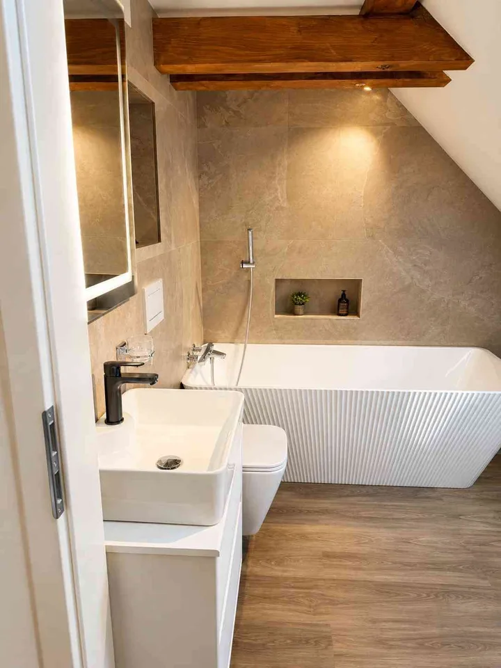 4.5-Zimmer-Maisonette mit Seesicht und Garten
