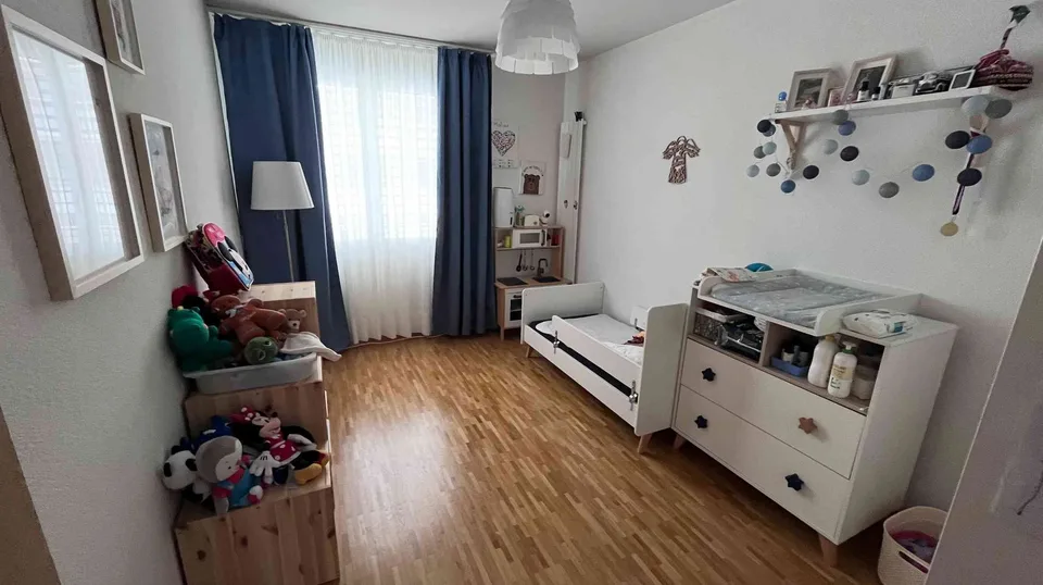 Yverdon - Appartement de 4.5 pces (109m2) au rez supérieur