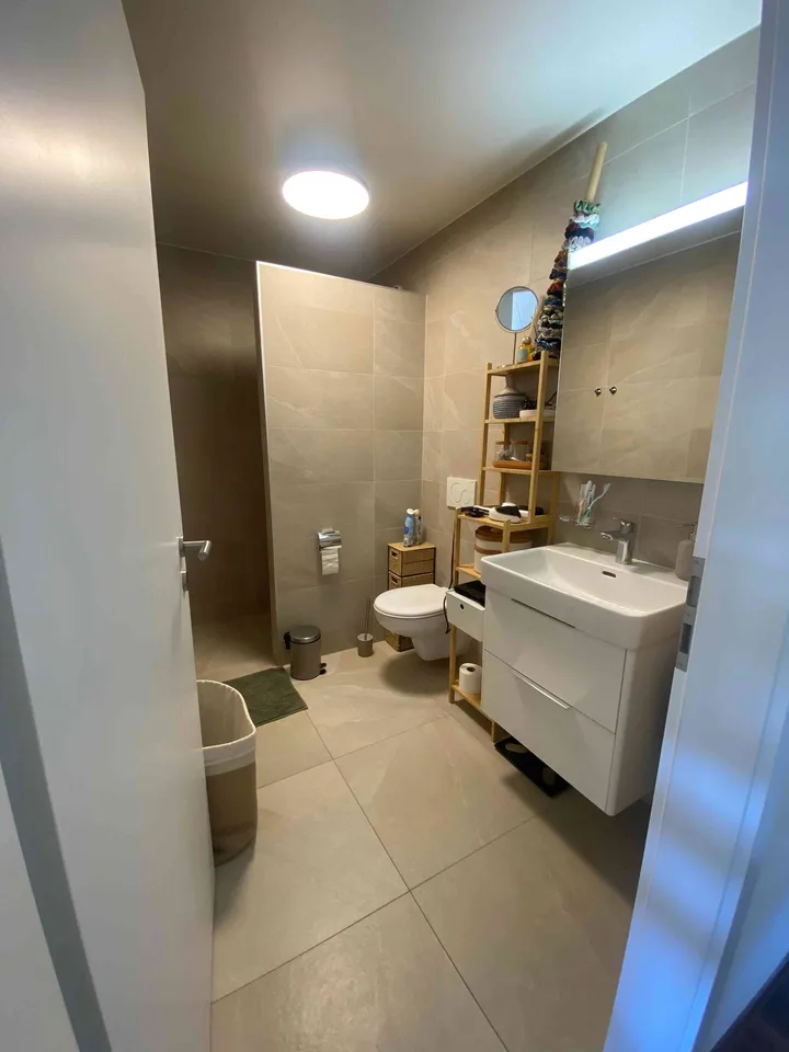 Charmant appartement en attique de 1.5 pièces à Gimel