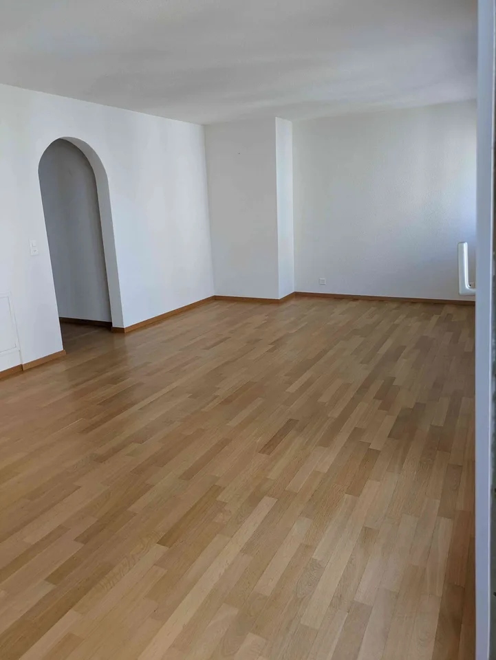 Zentral wohnen in Rapperswil – 3.5-Zimmer mit zus. Parkplatz/Hobbyraum