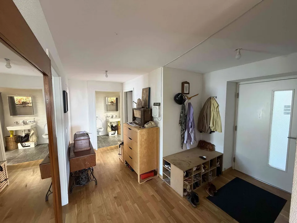 Looking for a flatmate for our family home in Sévelin