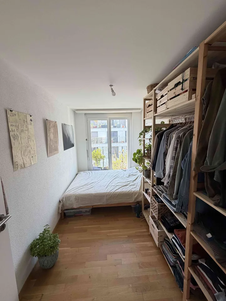 Looking for a flatmate for our family home in Sévelin