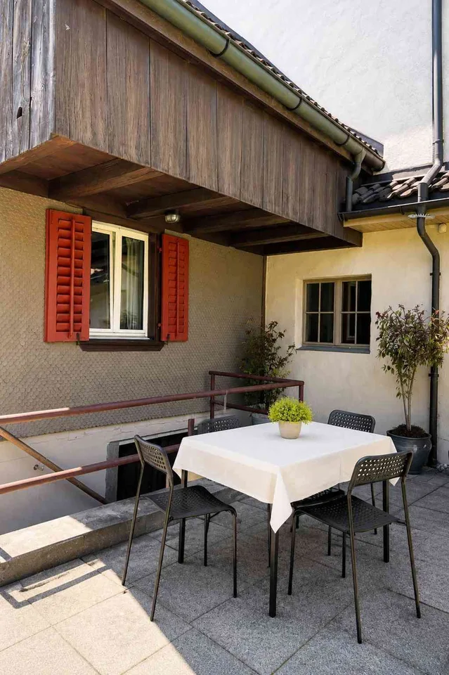 Charmantes 5.5-Zimmer-Reiheneckhaus mit Gartensitzplatz in Neuhaus SG