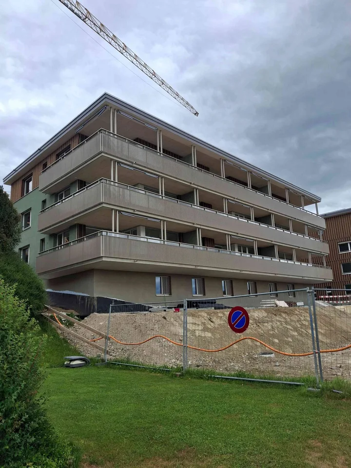Moderne, lichtdurchflutete 3 1/2-Zimmer Neubauwohnung in St.Erhard