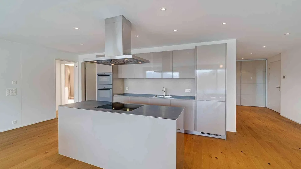 Living with a wide view over the Limmattal