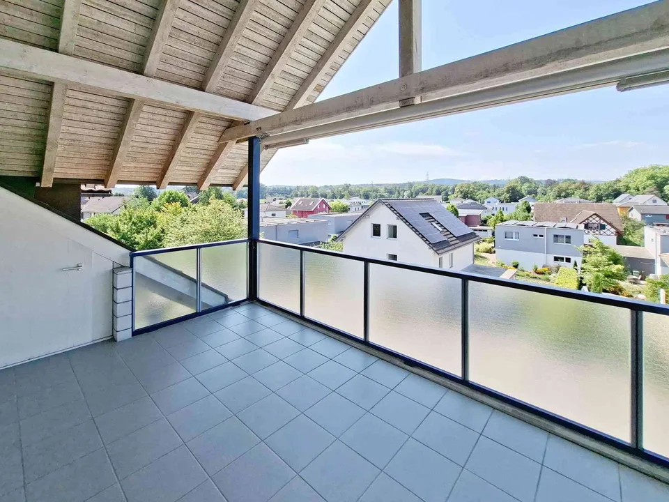 Grosszügige 5 1/2 Zimmer Maisonette-Wohnung