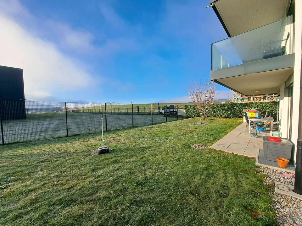 Superbe 4,5 pièces avec grand jardin privé, terrasse et places de parc