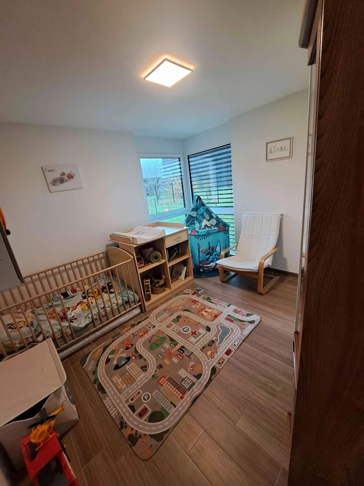 Superbe 4,5 pièces avec grand jardin privé, terrasse et places de parc