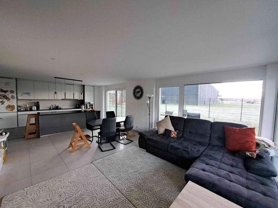 Superbe 4,5 pièces avec grand jardin privé, terrasse et places de parc