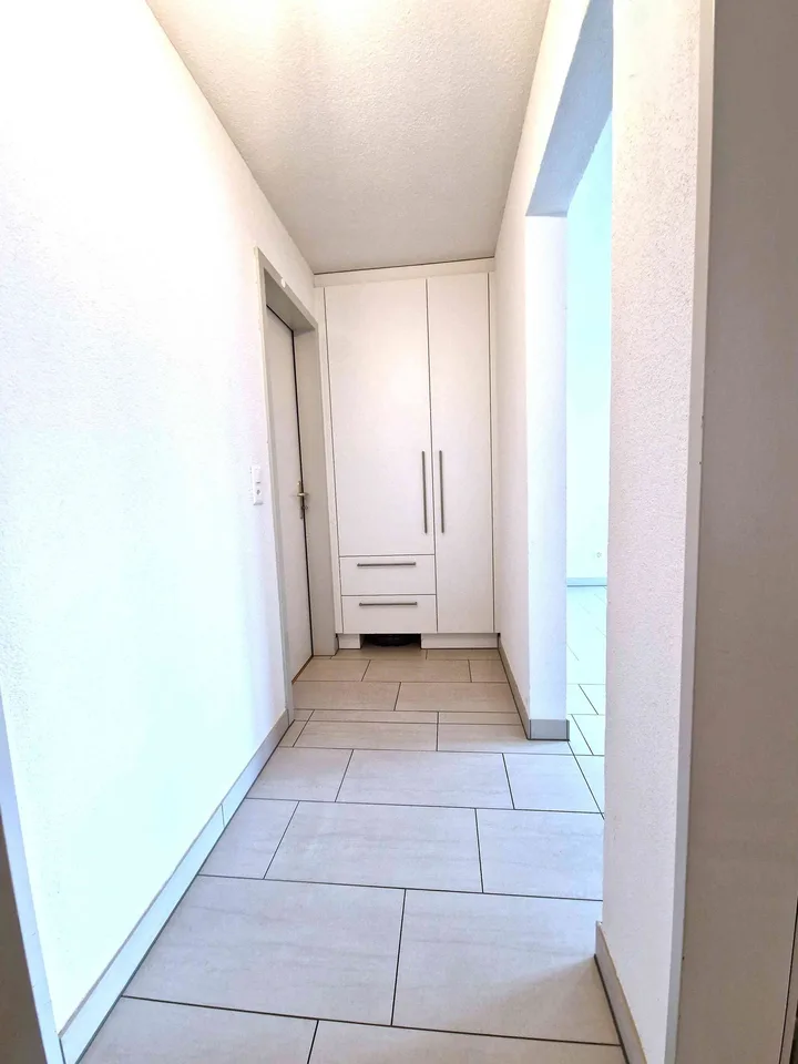 Wohnung mit Sitzplatz und Garten