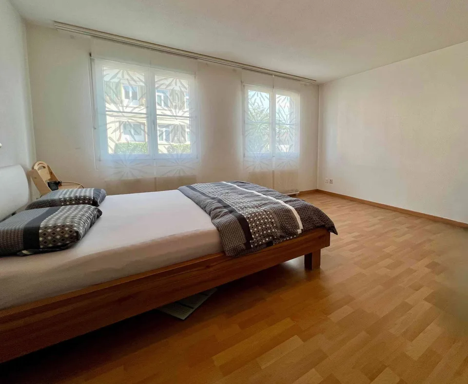 Wohnung mit Sitzplatz und Garten
